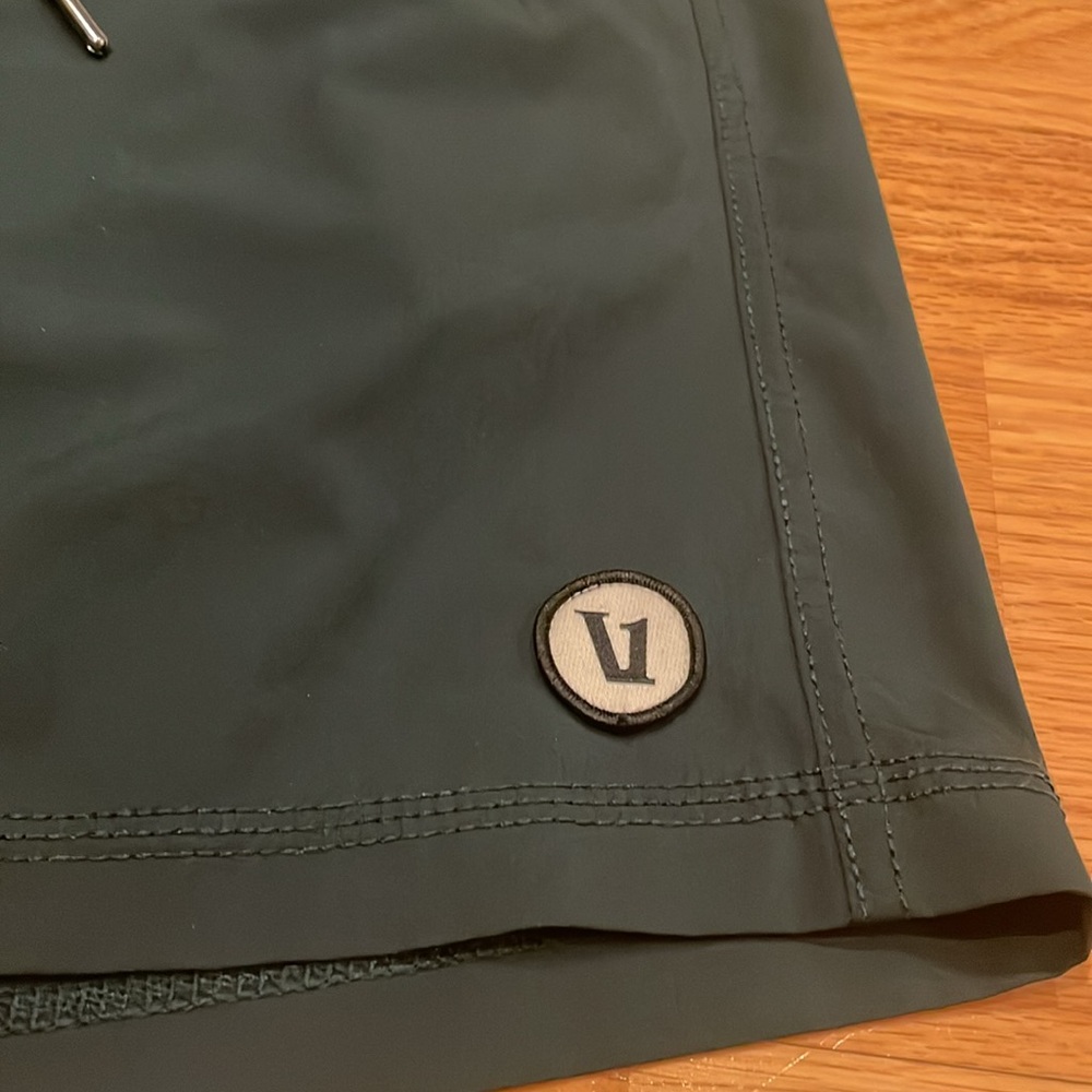 Vuori Shorts - Picture 2 of 9